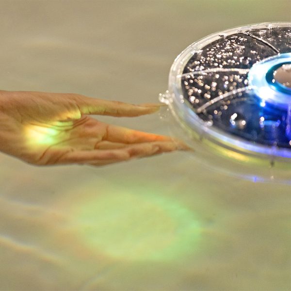 BESTWAY POOLFONTÄNE FLOATBRIGHT MIT SOLARBETRIEBENEN LED-LICHT – Bild 4