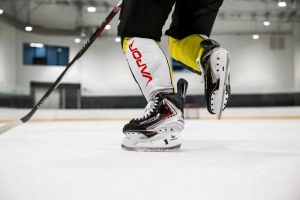Bauer Vapor Fly40 Skate JR – Bild 4